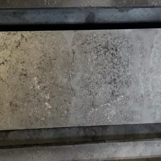 After dry ice blasting baking stones