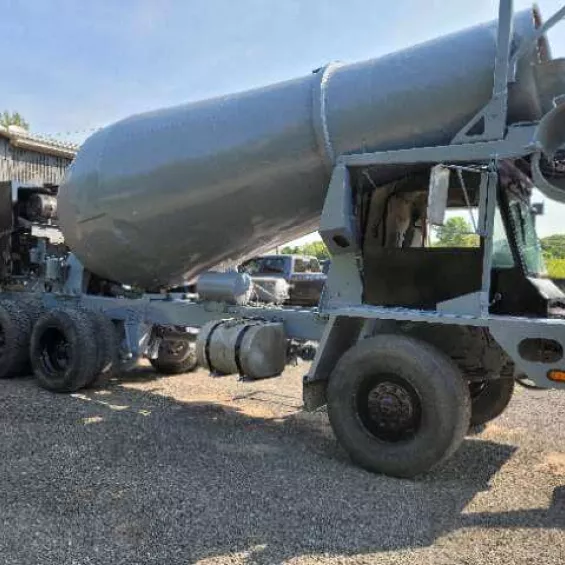 Epoxy priming on cement mixer