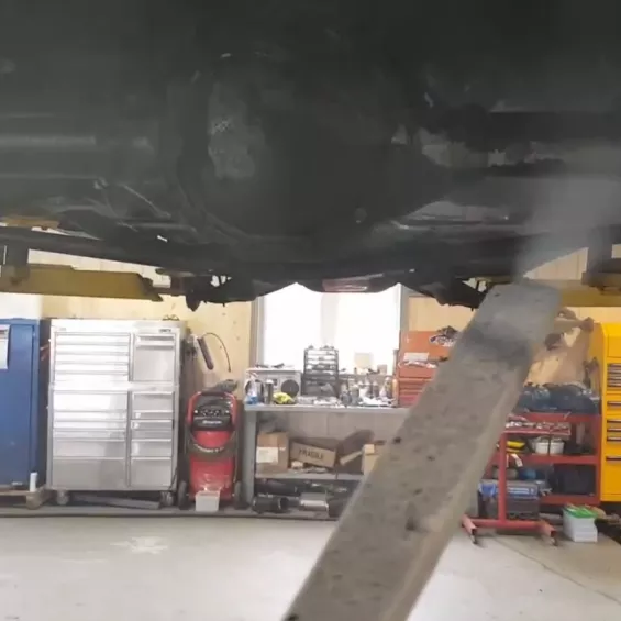 Vehicle Undercoating Removal Using Dry Ice Blasting