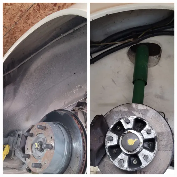 Before and after wheel well dry ice blasting
